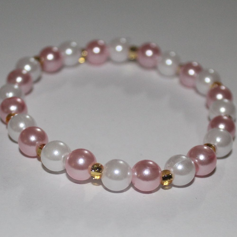 Handmade White and pink kraft pearl bracelet with gold Czech beads